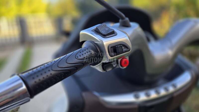 Piaggio Mp3 B Kat