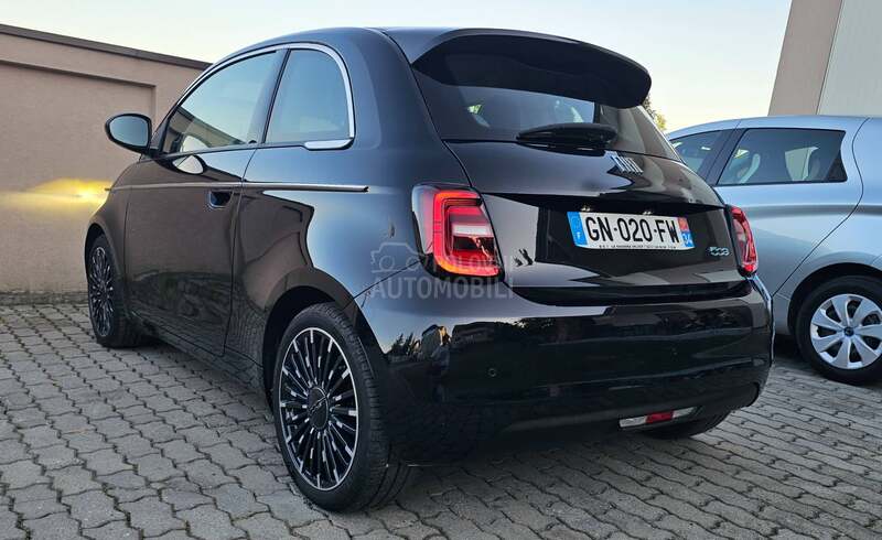Fiat 500e La prima