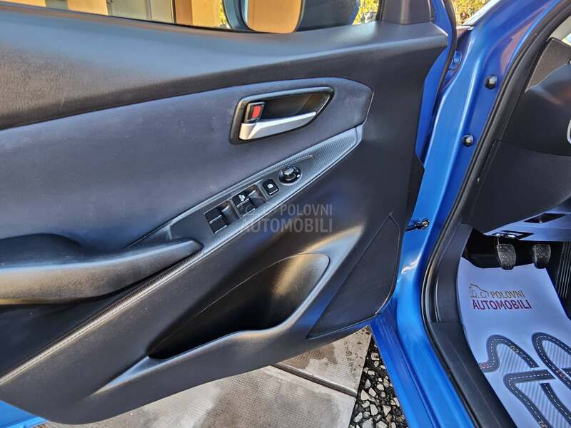 Mazda 2 N.A.V. ALU TOOP