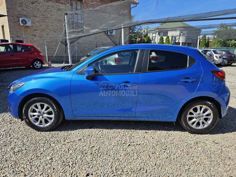 Mazda 2 N.A.V. ALU TOOP