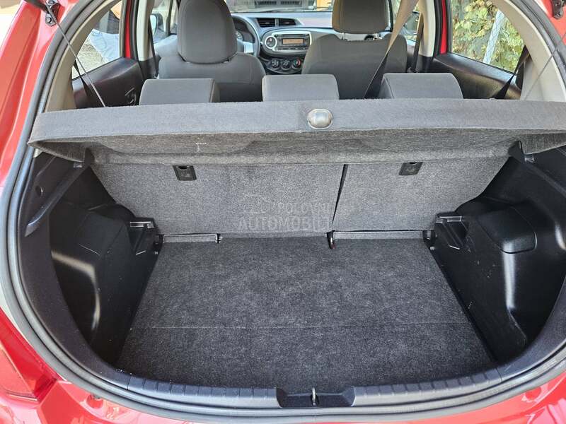 Toyota Yaris 130.ooo ALU TOOP