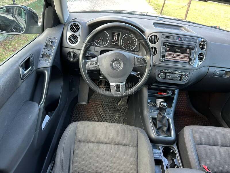 Volkswagen Tiguan 2.0 TDI XENON/ N.A.V