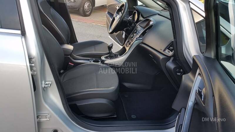 Opel Astra J 1.7 CDTI COSMO / NAV