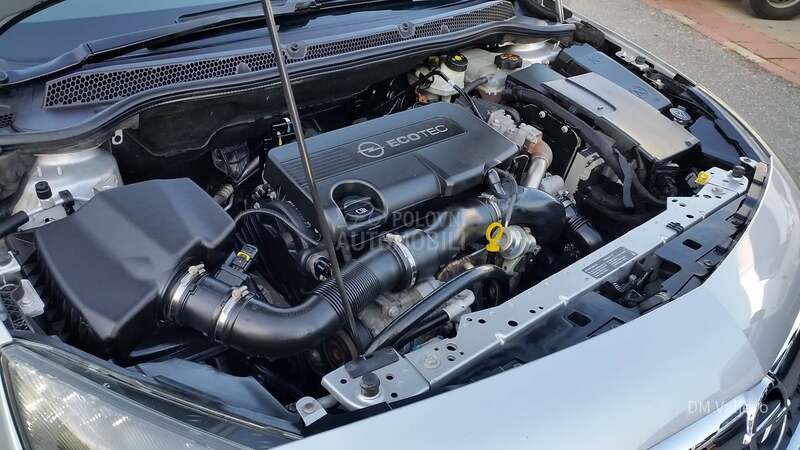 Opel Astra J 1.7 CDTI COSMO / NAV