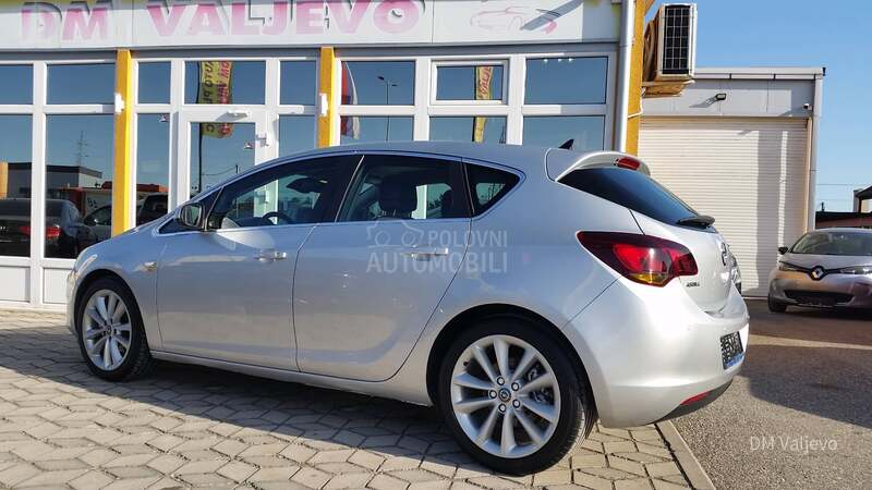 Opel Astra J 1.7 CDTI COSMO / NAV