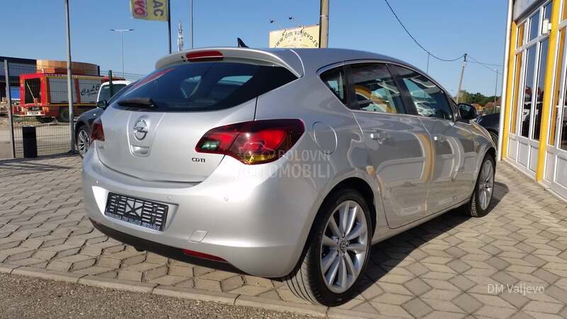 Opel Astra J 1.7 CDTI COSMO / NAV