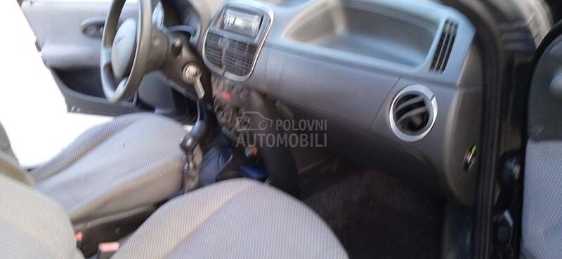 Fiat Punto 1,2 8 v