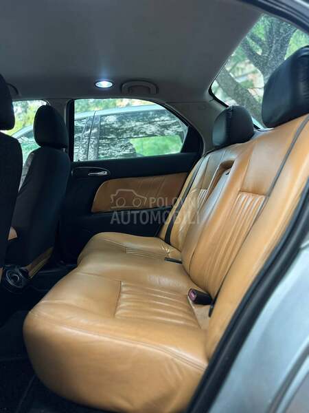 Alfa Romeo 156 