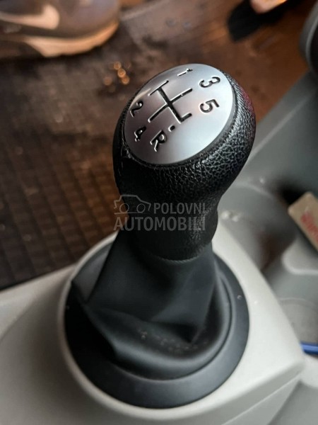 Ručica menjača 5-brzina