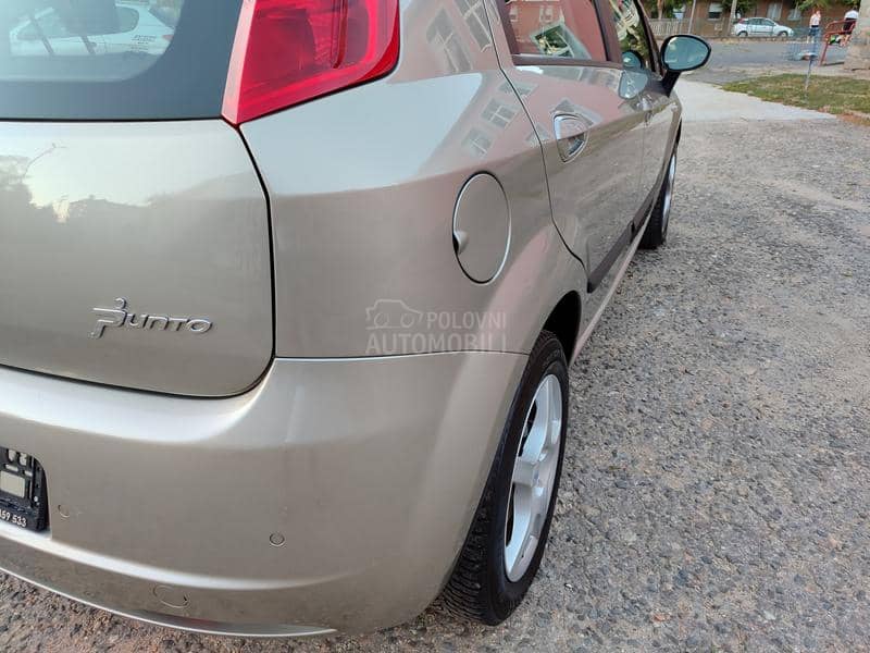 Fiat Grande Punto 1.4i 8v SVAJCARSKA