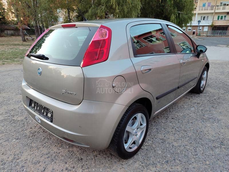 Fiat Grande Punto 1.4i 8v SVAJCARSKA