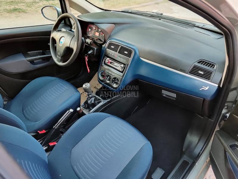 Fiat Grande Punto 1.4i 8v SVAJCARSKA