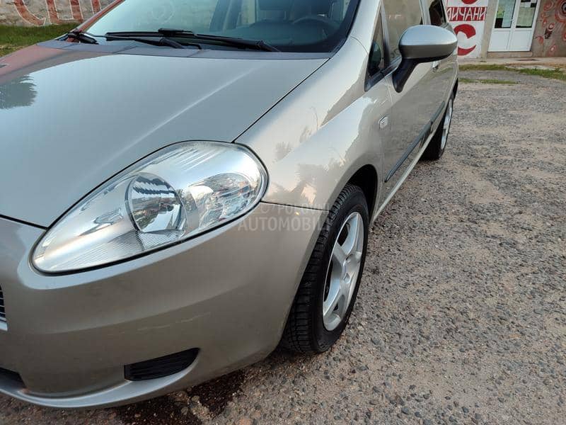 Fiat Grande Punto 1.4i 8v SVAJCARSKA