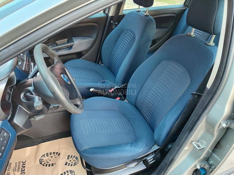 Fiat Grande Punto 1.4i 8v SVAJCARSKA