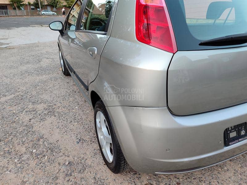 Fiat Grande Punto 1.4i 8v SVAJCARSKA