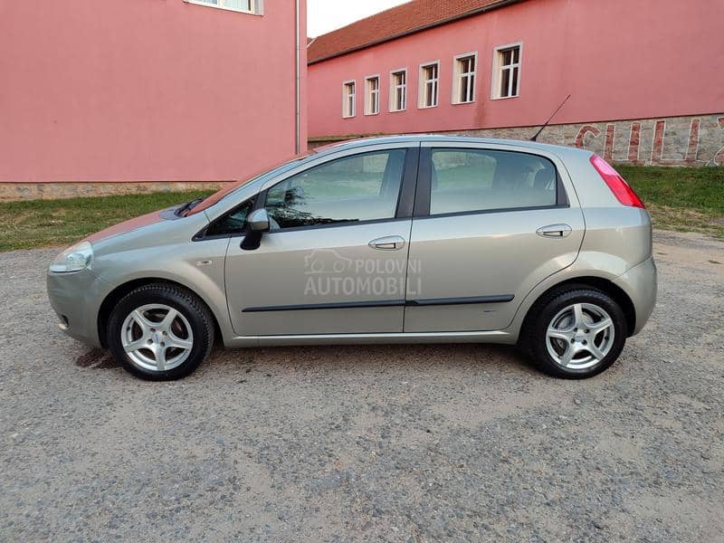 Fiat Grande Punto 1.4i 8v SVAJCARSKA