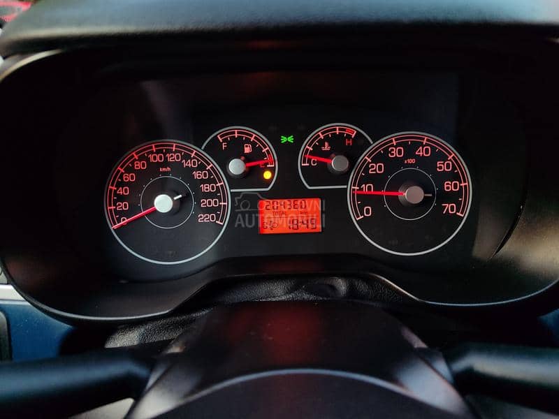 Fiat Grande Punto 1.4i 8v SVAJCARSKA