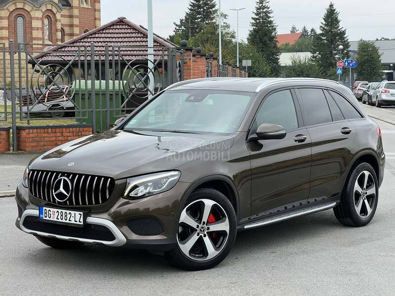 Mercedes Benz GLC 220 4 matic 9b