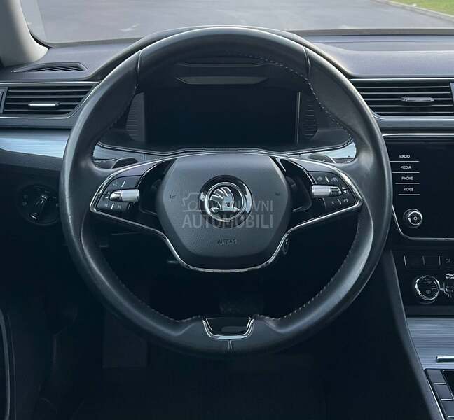 Škoda Superb 1.4 TSI DSG