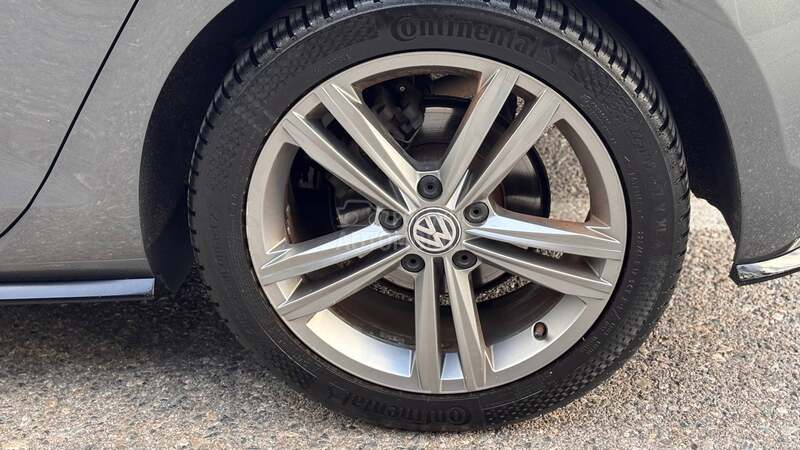 Volkswagen Golf 7 1.6TDI/R-line