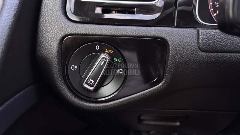 Volkswagen Golf 7 1.6TDI/R-line