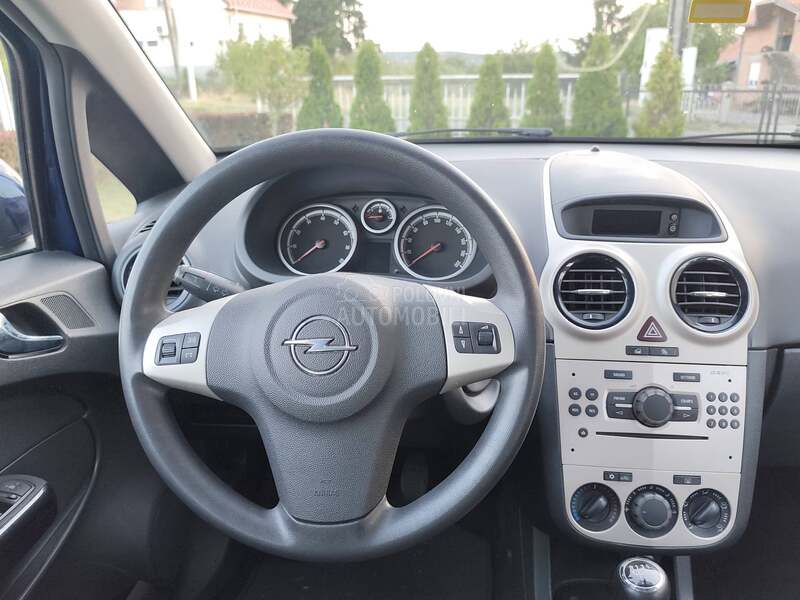 Opel Corsa D /190 000/K M
