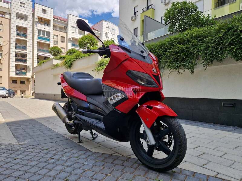 Gilera NEXUS 300