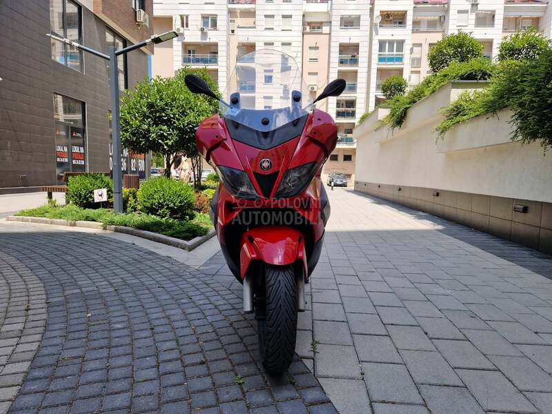 Gilera NEXUS 300