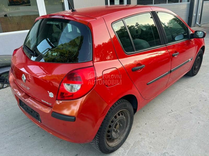 Renault Clio III 1.5dCi -  kompletan auto u delovima