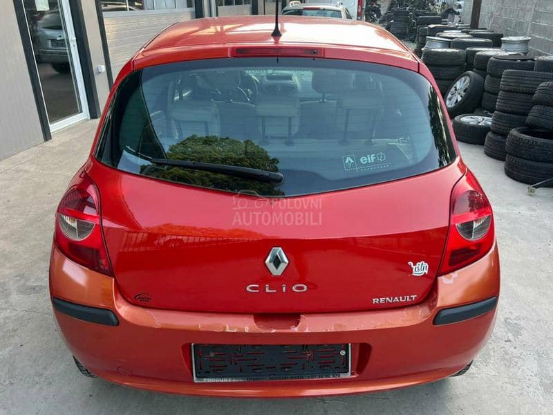 Renault Clio III 1.5dCi -  kompletan auto u delovima
