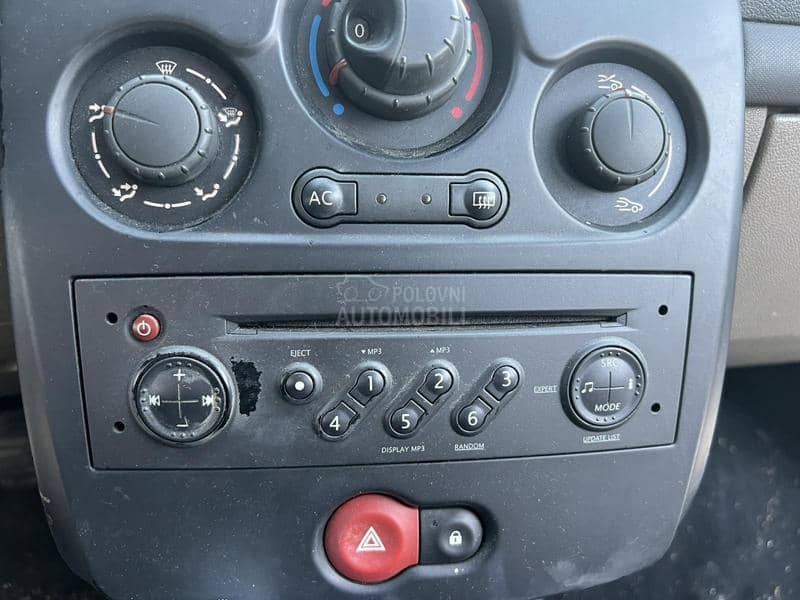 Renault Clio III 1.5dCi -  kompletan auto u delovima