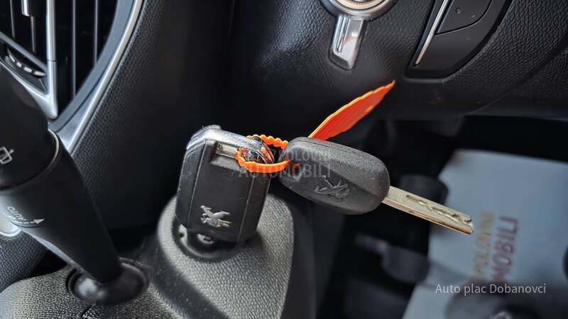 Peugeot 308 1.6 hdi Nav.Pano.Led