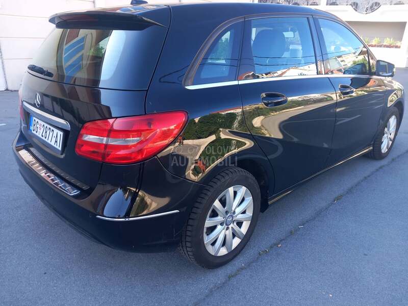 Mercedes Benz B 180 B180cdi