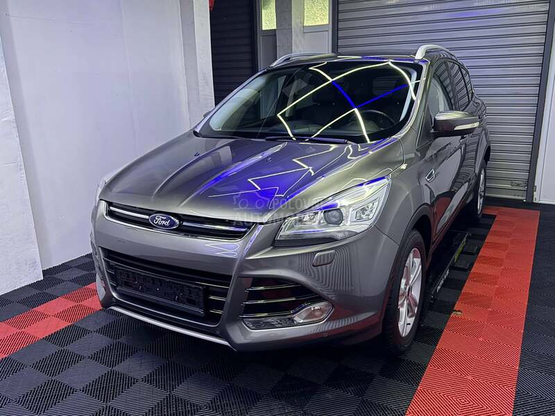Ford Kuga K A O  NOV