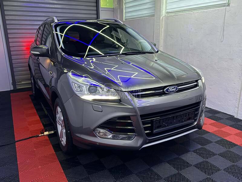 Ford Kuga K A O  NOV