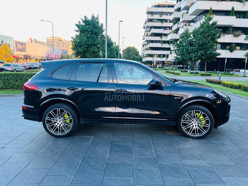 Porsche Cayenne S  Tartuf braon