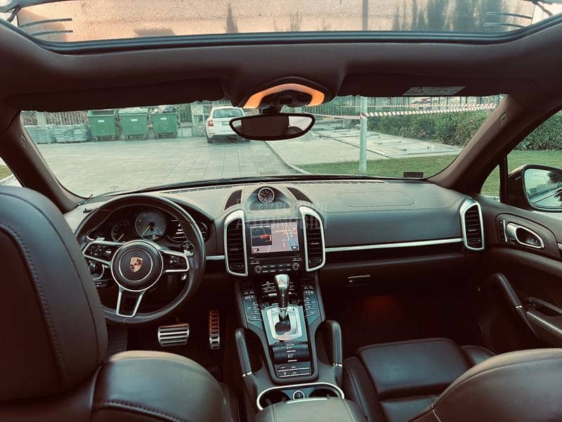 Porsche Cayenne S  Tartuf braon