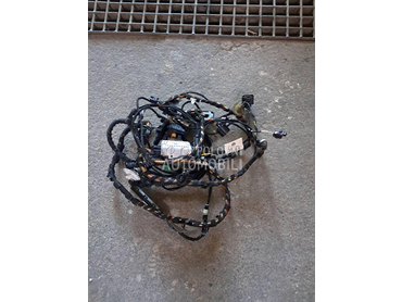 Instalacija gepek vrata GTIGTD za Volkswagen Golf 7 od 2012. do 2019. god.