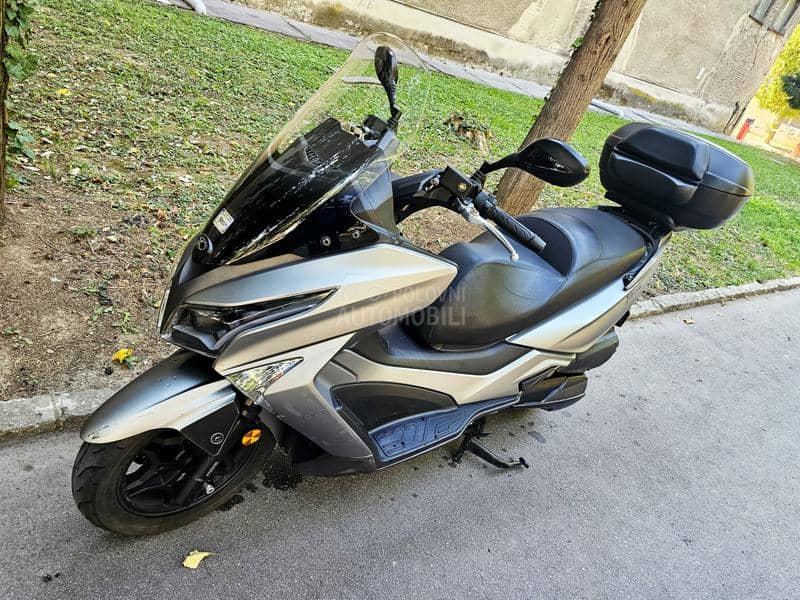 Kymco Xtown 300i ABS