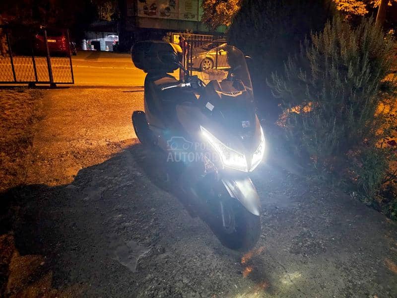 Kymco Xtown 300i ABS