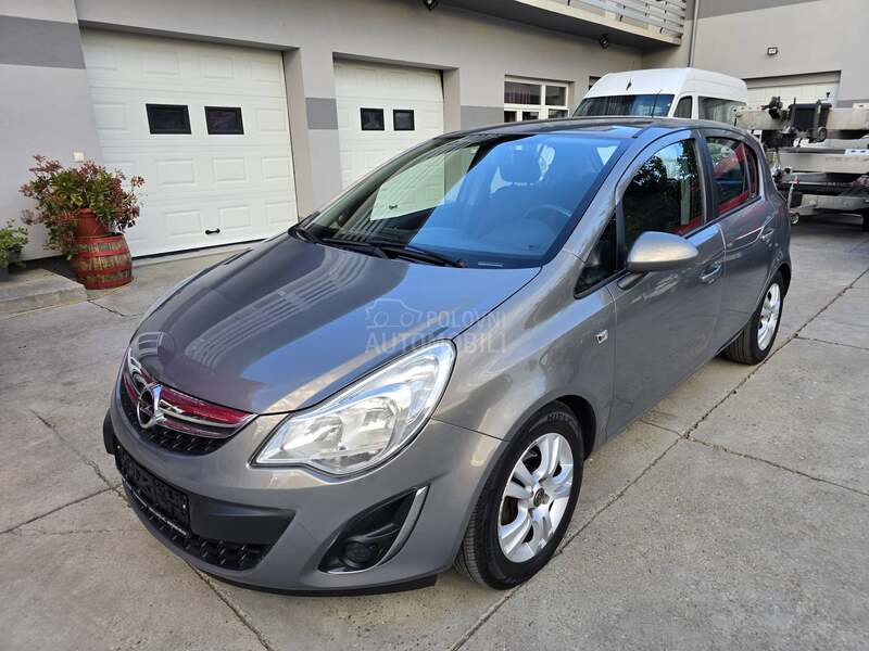 Opel Corsa D 1.3CDTI//N-A-V-I//