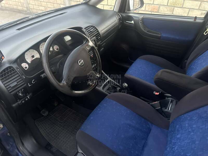 Opel Zafira 2.0DTi Elegans