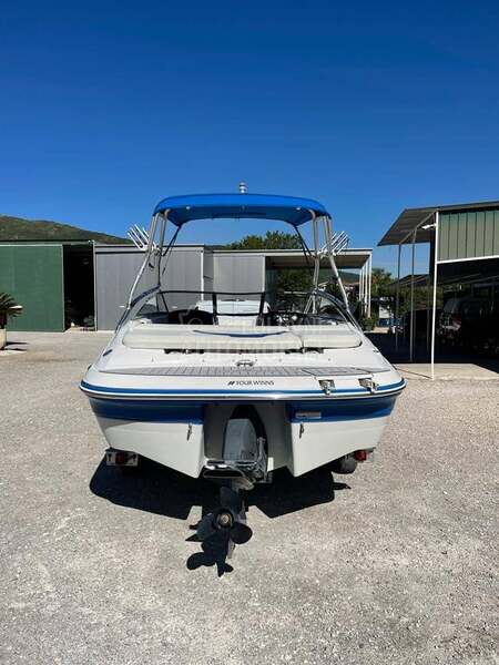 Four winns H220