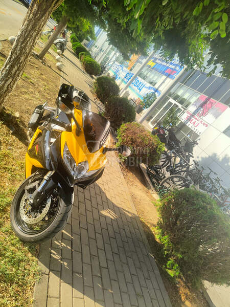 Suzuki GSXR