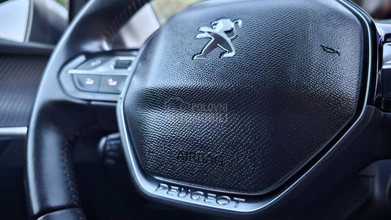 Peugeot 3008 1.5d 131 AUT0MATIK