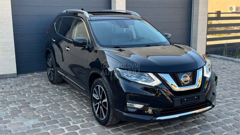 Nissan X-Trail 7-Sedist Auto.mat
