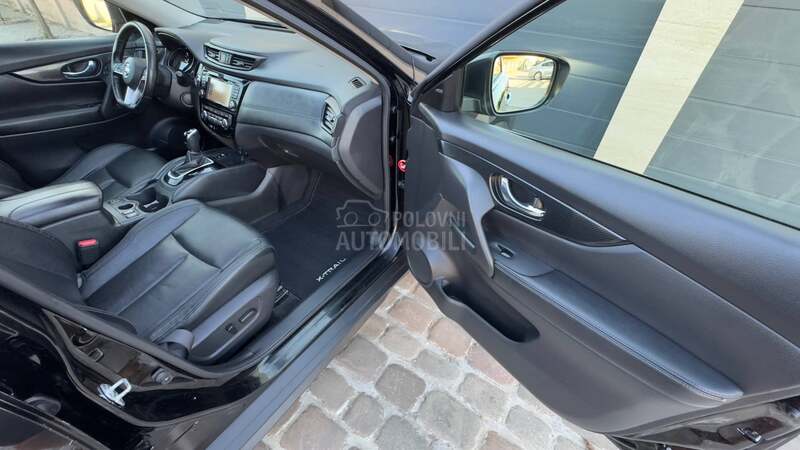 Nissan X-Trail 7-Sedist Auto.mat