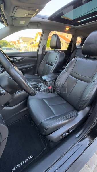 Nissan X-Trail 7-Sedist Auto.mat
