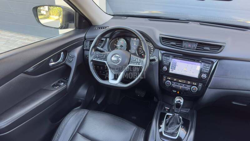 Nissan X-Trail 7-Sedist Auto.mat