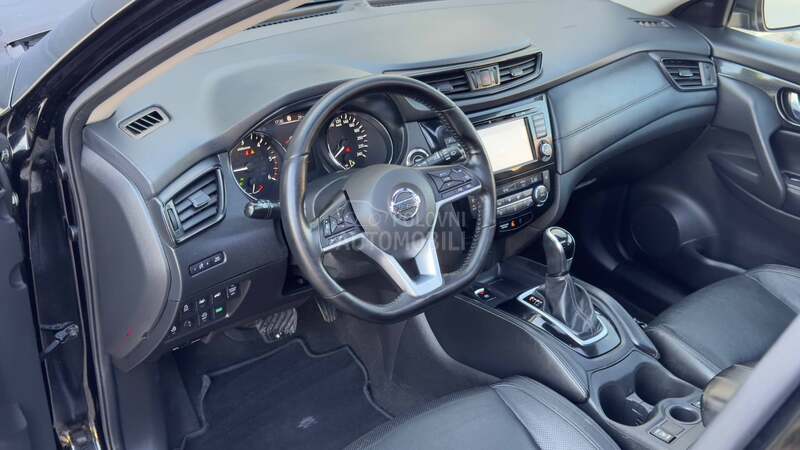 Nissan X-Trail 7-Sedist Auto.mat